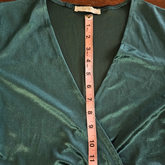 ZARA - MD Trafaluc Emerald Green Velvet Midi Formal Dress - Picture 9 of 11